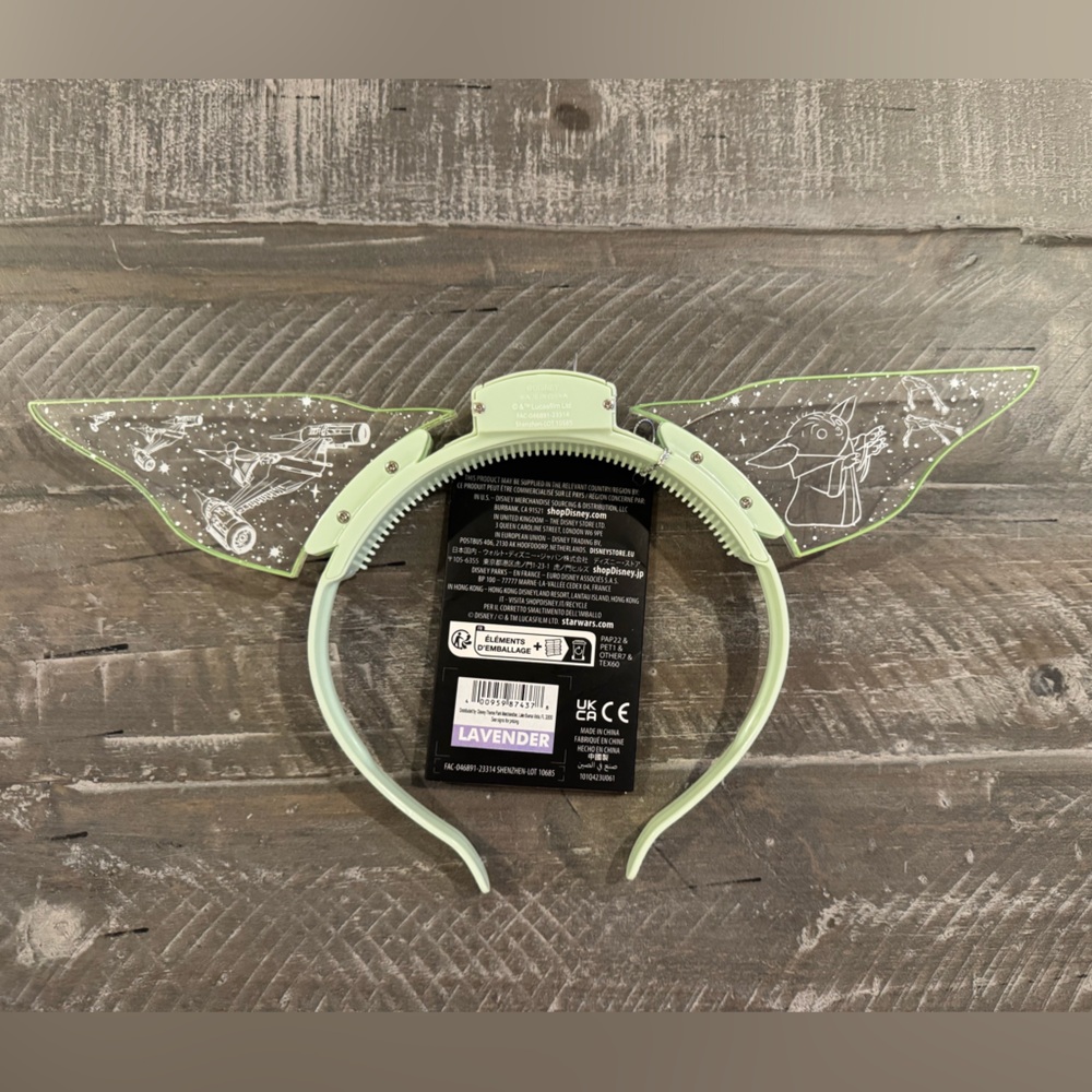 Star Wars Grogu Mandalorian Light Up Glow Ears Headband - Disney NEW WITH TAGS - Picture 5 of 6